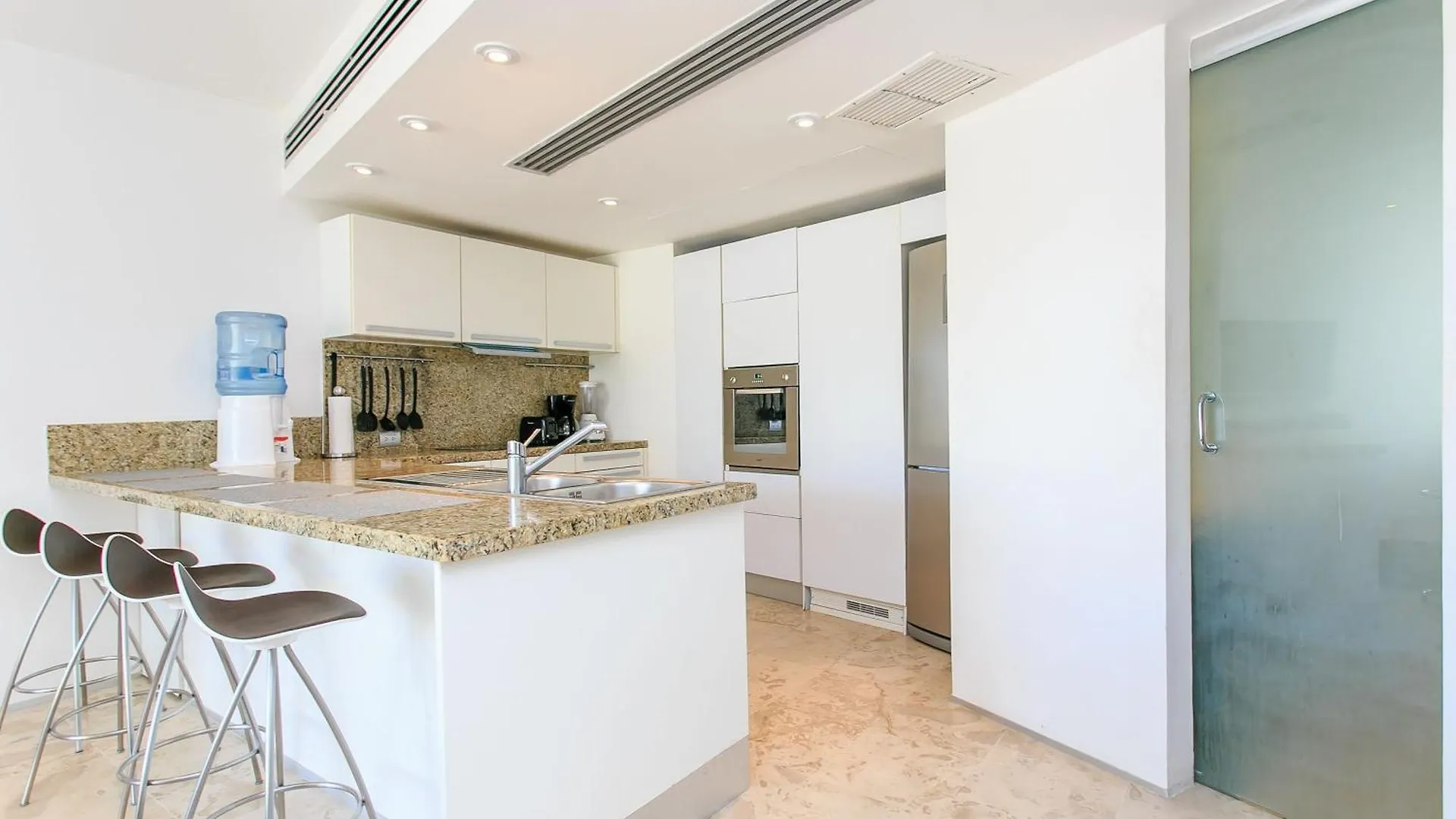 Spacious Magia Condo Steps To The Beach & 5Th Ave Playa del Carmen Apartamento